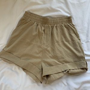 Linen shorts
